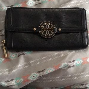 Tory Burch Wallet